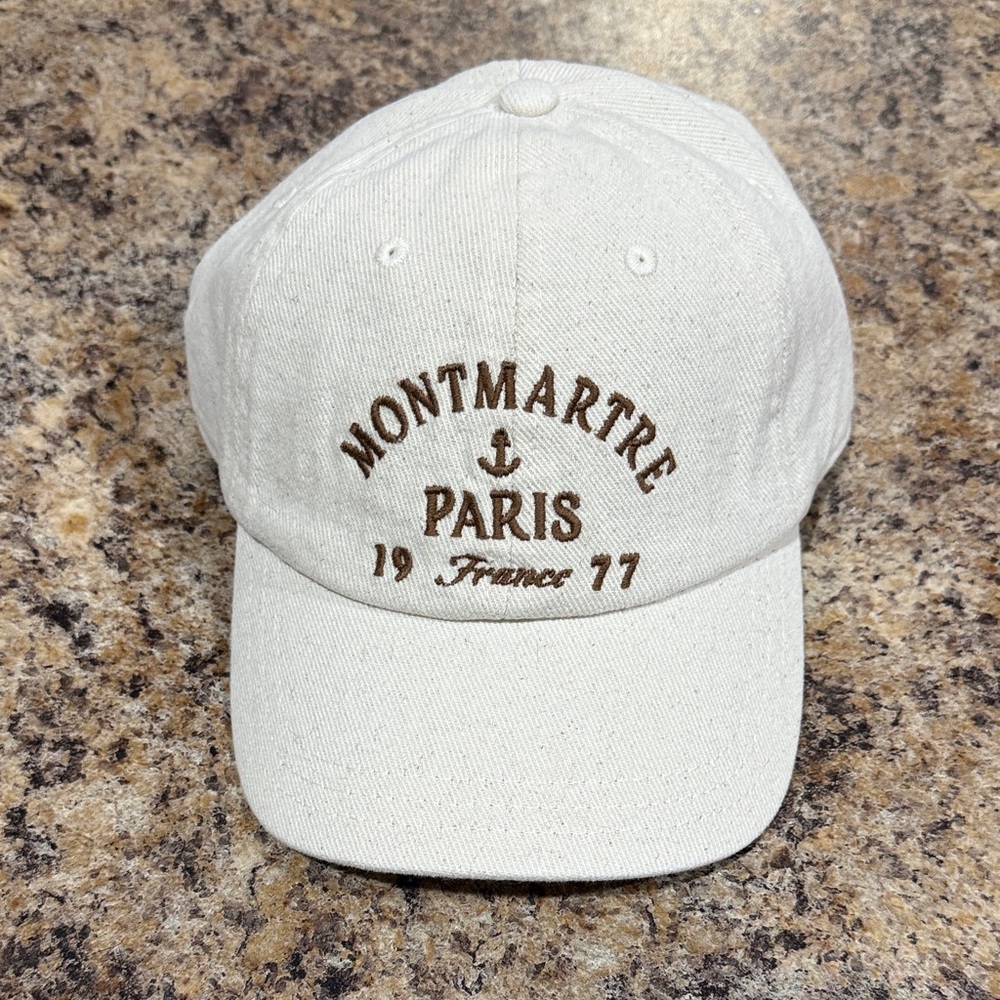 NWOT American Eagle Montmartre Paris Hat
